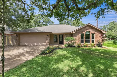 2800 Rayado Ct N, College Station, TX 77845