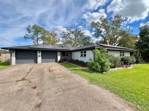 1216 Mac Dr, Sweeny, TX 77480 photo 1