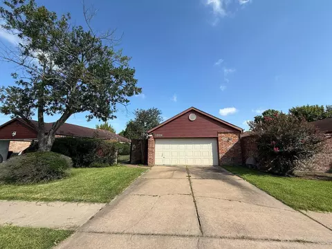13106 Worthington St, Sugar Land, TX 77478