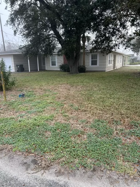 118 Tarpon Ave, Galveston, TX 77550