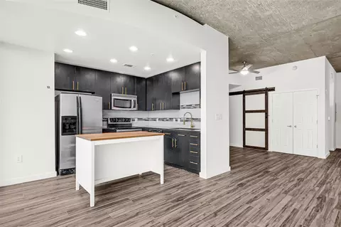 5925 Almeda Rd #11406, Houston, TX 77004