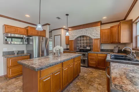 Kitchen - 115 Canadian Dr, Trinity, TX 75862 photo 2 of 7