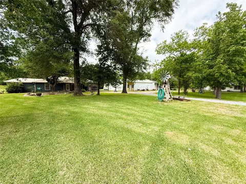 708 W Railroad, Buffalo, TX 75831