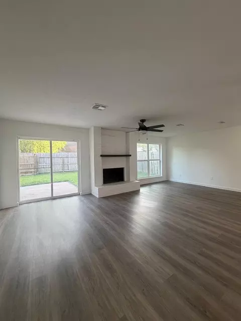 5935 Caruso Forest Dr, Houston, TX 77088