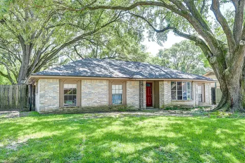 12419 Maxim Dr, Houston, TX 77065