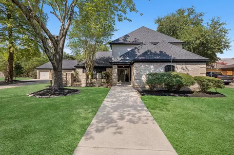 12818 Cloverwood Dr, Cypress, TX 77429