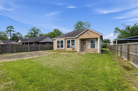 4255 Detroit St, Beaumont, TX 77703