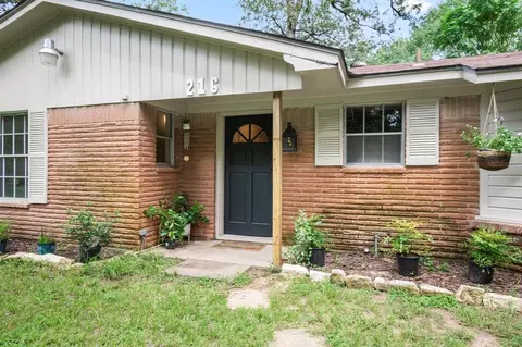 216 E Forest Way, Conroe, TX 77304 photo 1