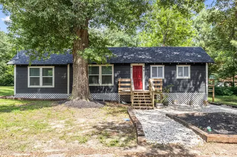 1007 S Pecan St, Woodville, TX 75979