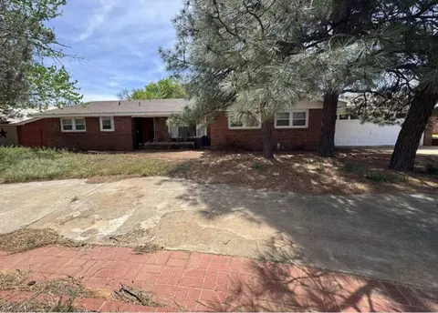 104 E 19th St, Littlefield, TX 79339