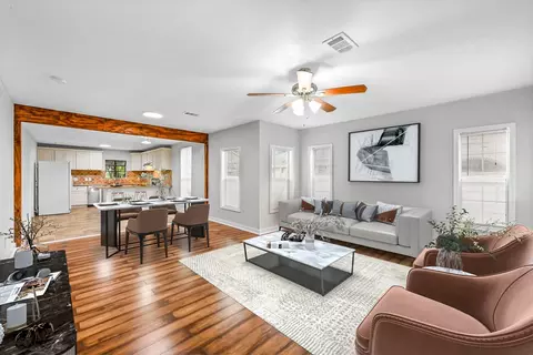 5310 Claremont St, Houston, TX 77023