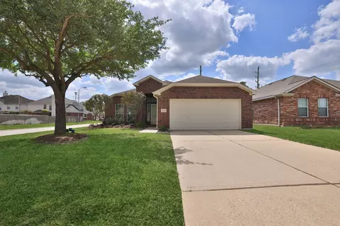 17803 Memorial Falls Dr, Tomball, TX 77375