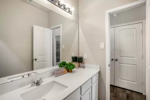 Entry Way - 2816 Madison Dr, Conroe, TX 77304 photo 3 of 3