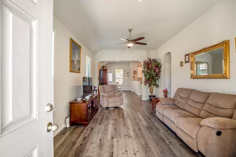 Entry Way - 2816 Madison Dr, Conroe, TX 77304 photo 1 of 3