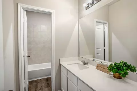 Bath - 2816 Madison Dr, Conroe, TX 77304 photo 1 of 4