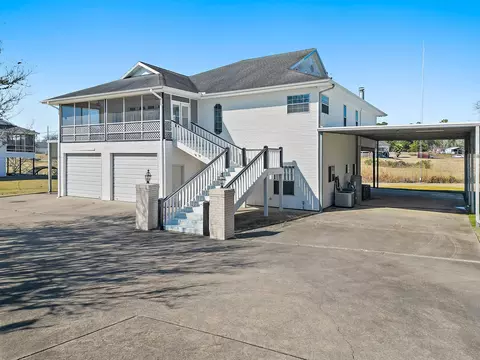 1306 Spring Branch Dr, Baytown, TX 77523