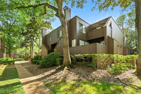 282 Litchfield Ln, Houston, TX 77024