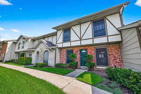 30 SW Windsor Court Ct, Missouri City, TX 77459