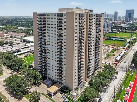 2929 Buffalo Speedway #A1412, Houston, TX 77098