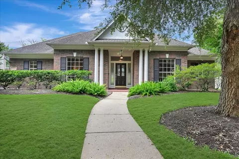 16319 Hazy Pines Ct, Houston, TX 77059