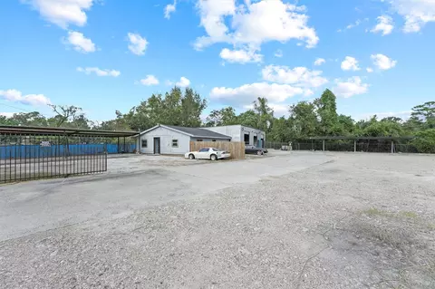 5621 Haywood St, Houston, TX 77016