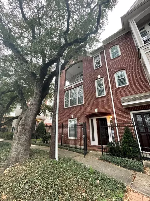 1040 La Rue St, Houston, TX 77019