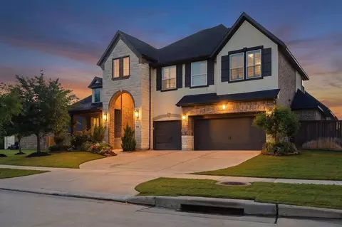 5930 Twilight Shadow Ln, Houston, TX 77059