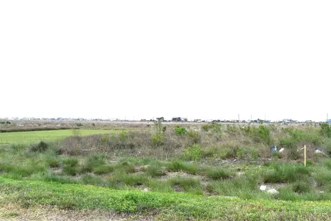 1326 Bluewater Blvd, Sargent, TX 77414