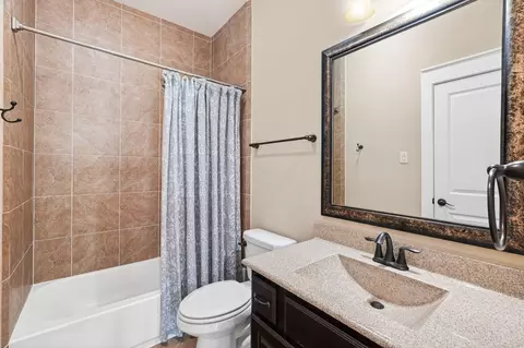 Bath - 27 Hedgedale Way, Spring, TX 77389 photo 3 of 4