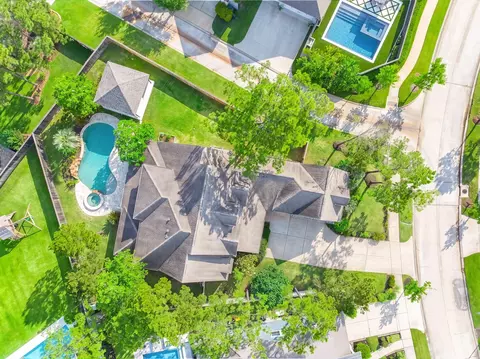 View/Area - 27 Hedgedale Way, Spring, TX 77389 photo 4 of 6
