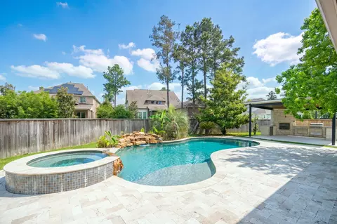 Exterior - 27 Hedgedale Way, Spring, TX 77389 photo 8 of 9