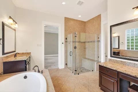 Bath - 27 Hedgedale Way, Spring, TX 77389 photo 2 of 4
