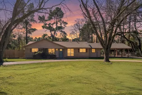 44271 Hwy 105, Batson, TX 77519