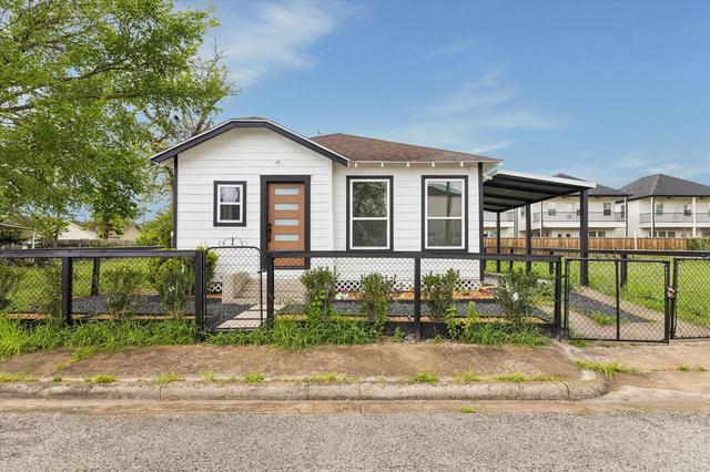 817 E 32nd St, Houston, TX 77022