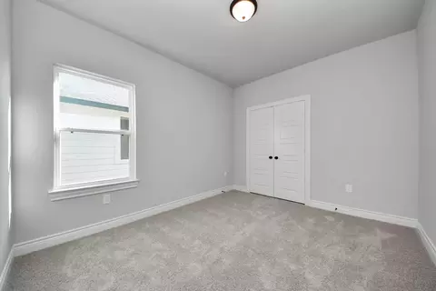 Bedroom - 25662 John Wayne Rd, Splendora, TX 77372 photo 5 of 11