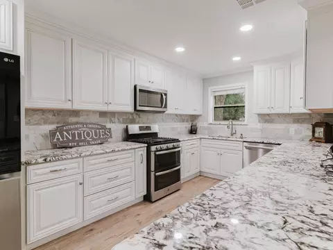 3438 Princeton Dr, Irving, TX 75062