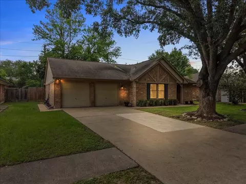 914 Red Rock Canyon Dr, Katy, TX 77450