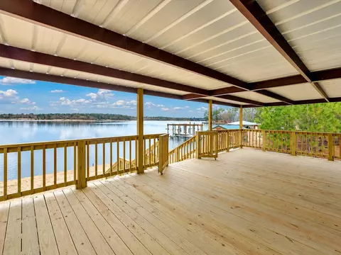 Exterior - 412 Ridge Trl, Trinity, TX 75862 photo 3 of 5