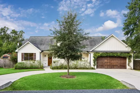 9333 Spring Branch Dr, Houston, TX 77080