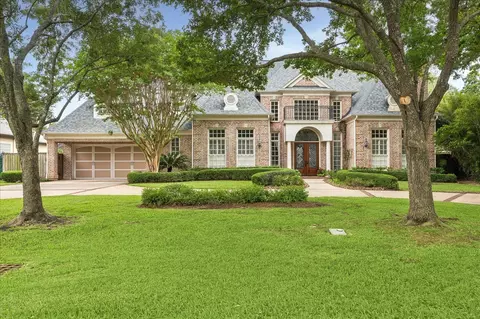 11421 Whippoorwill Rd, Houston, TX 77024