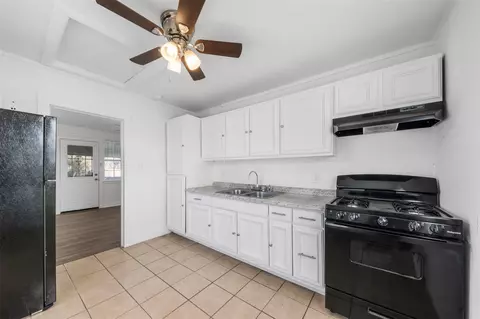 8331 Garland St, Houston, TX 77017