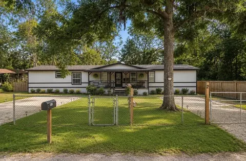 110 Robin St, Shepherd, TX 77371