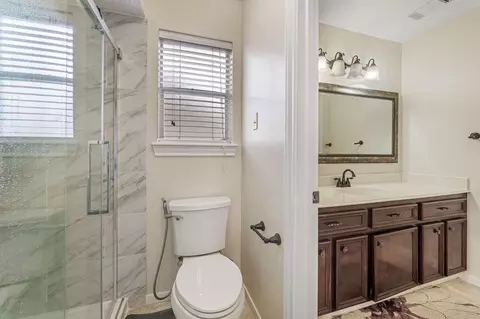 Bath - 17206 Klee Cir, Spring, TX 77379 photo 5 of 7