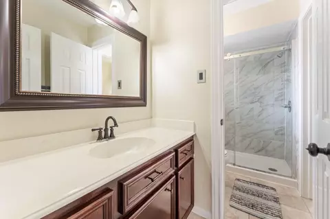 Bath - 17206 Klee Cir, Spring, TX 77379 photo 6 of 7