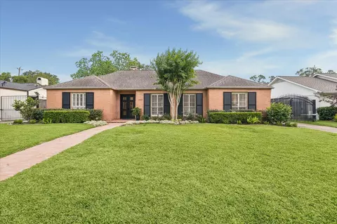 6143 Chevy Chase Dr, Houston, TX 77057