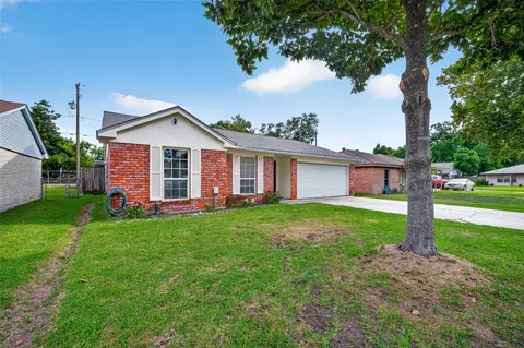 603 Littlewood St, Baytown, TX 77521