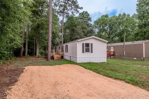352 Cherokee Ln, Onalaska, TX 77360 photo 1