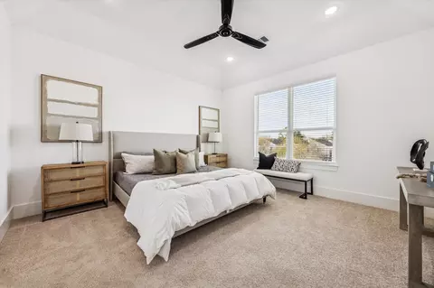 5612 Azores, Houston, TX 77091