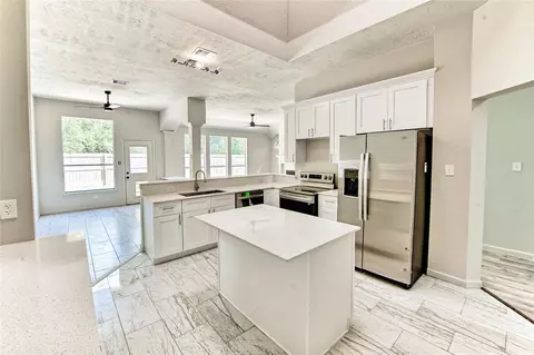 Kitchen - 18902 Tranquility Dr, Humble, TX 77346 photo 4 of 4