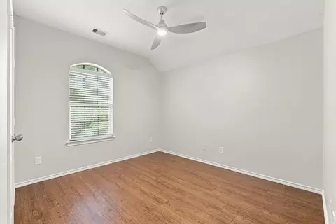 Bedroom - 1706 Elmside Ct, Conroe, TX 77301 photo 5 of 7